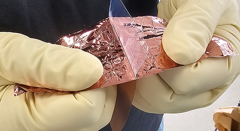 難接着材料の接着剤レス接合